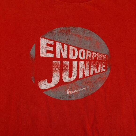 Men's Red Nike ‘Endorphin Junkie’ Graphic Tee - Picture 3 of 4